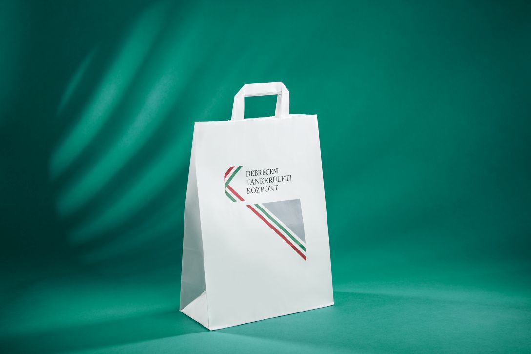 debreceni-tankeruleti-kozpont-ribbon-handle-paper-bag